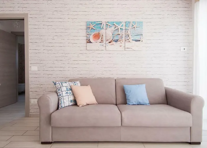 Hellen House Monopoli